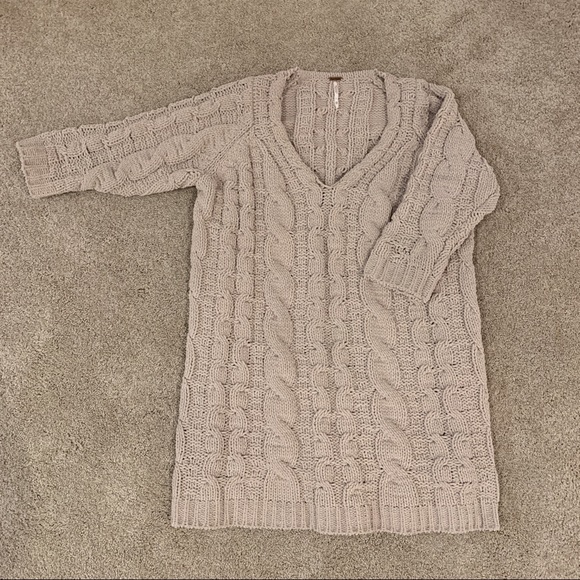 FREE PEOPLE SWEATER/DRESS bin 18 - Picture 5 of 10